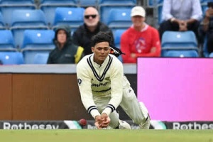 Jaiswal's Fielding Under Fire: Video of MCG Catch Drops Resurfaces After Headingley Errors