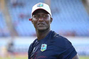 Daren Sammy Fined for DRS Criticism After West Indies-Australia Test Clash