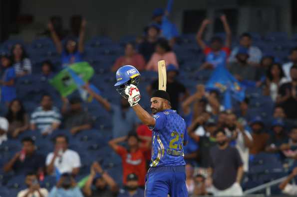 Tajinder Dhillon's powerful hitting overshadows Nicholas Pooran.